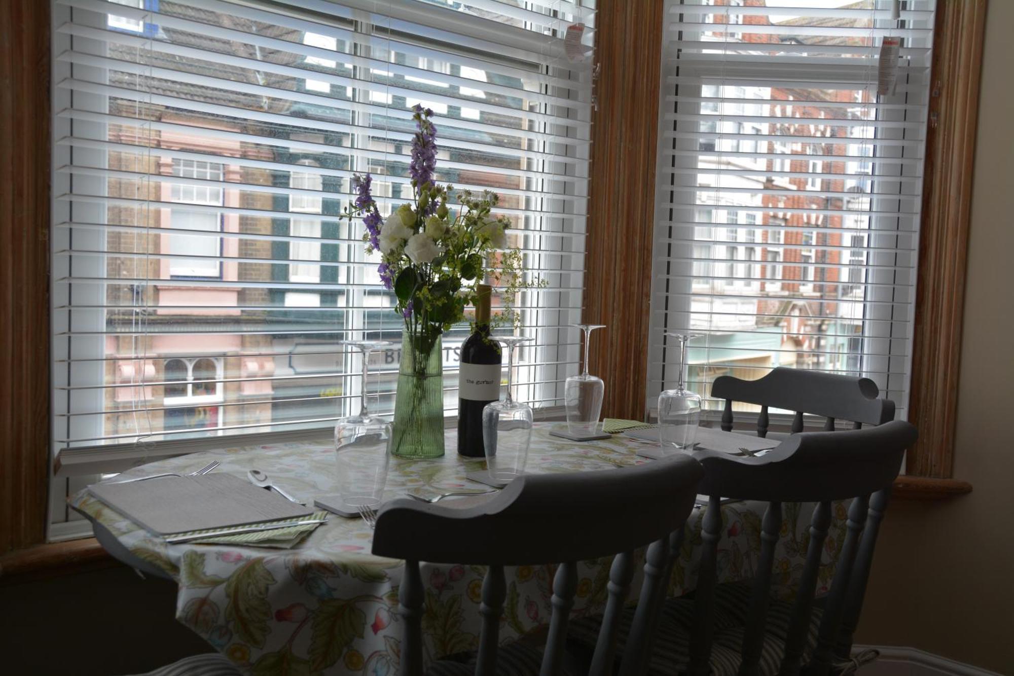 The Fabulous Number Two Apartment A Cosy Coastal Getaway Cromer Buitenkant foto